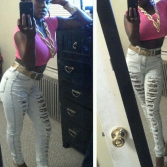 Very light blue denim distressed jeans - Picture 4 of 4